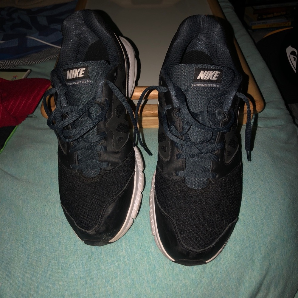 Nike Downshifter 6’s Mens 10.5